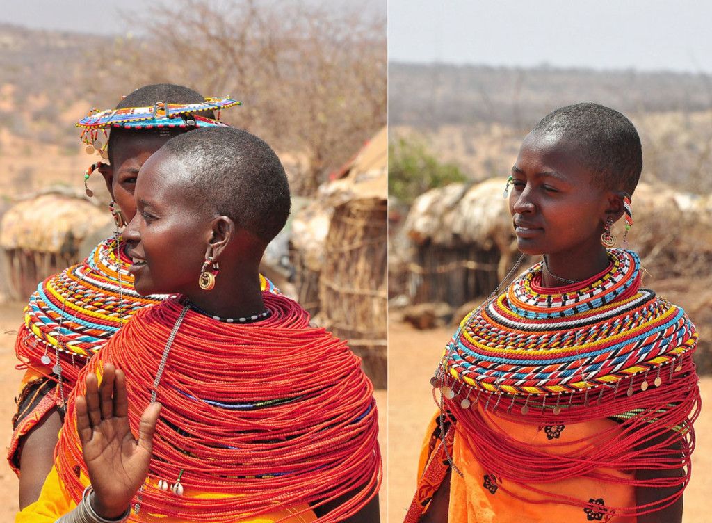 Người phụ nữ Maasai trong trang phục và trang sức truyền thống 20140306_Tribal-maasai-necklace