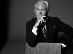 Nhà thiết kế Giorgio Armani qua đời ở tuổi 91