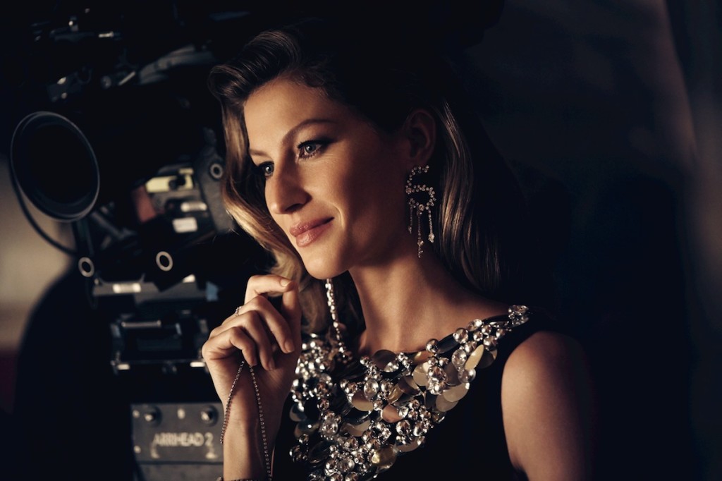 GISELE-CHANEL-NO5-3