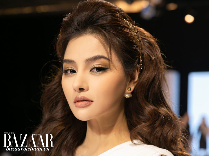 SIÊU MẪU VŨ THU PHƯƠNG LÀM GÌ TRONG GIAI ĐOẠN CẢ NƯỚC CÁCH LY?