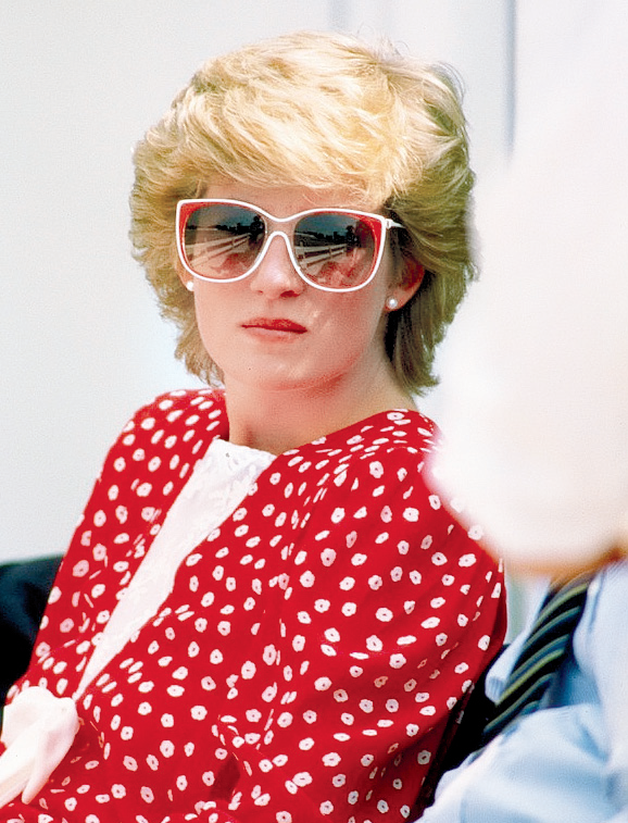 diana-kinh-mat