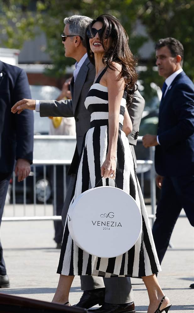 Amal Alamuddin-pantsuit-wedding1