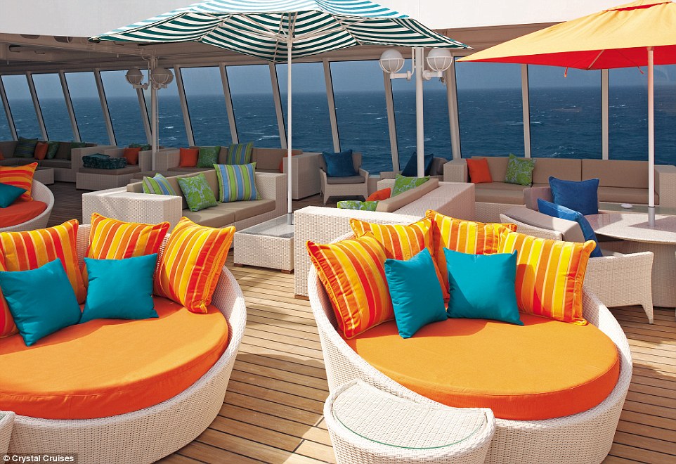 Crystal_Serenity_Pool_Pod