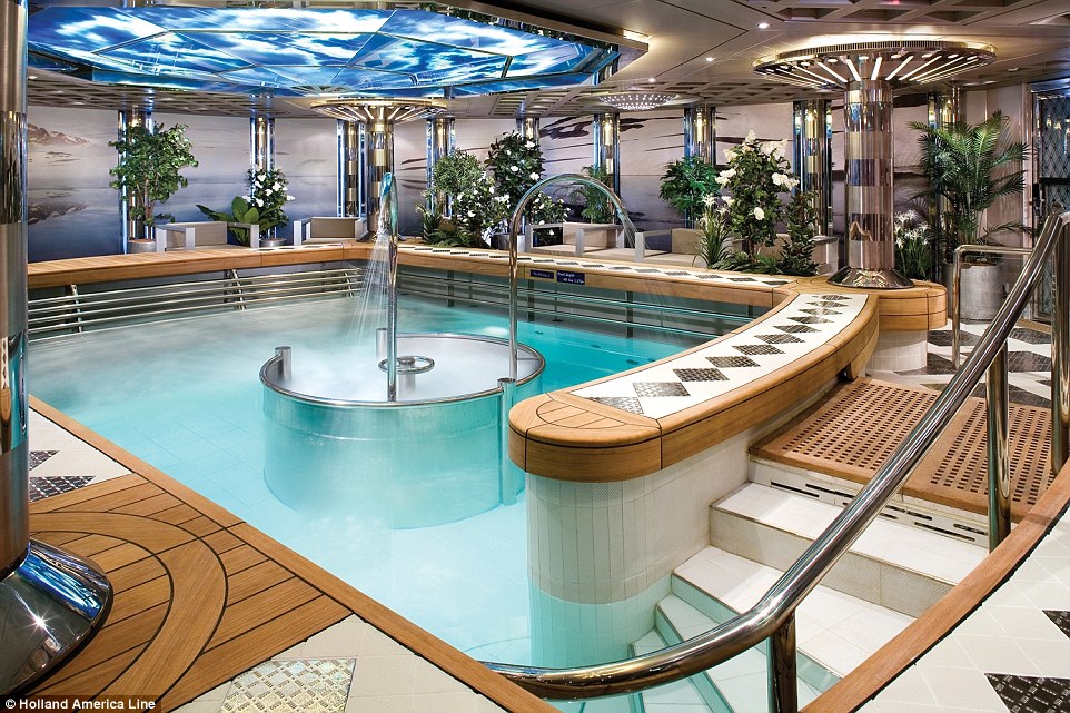 Holland-america-line-Hydrotherapy_pool