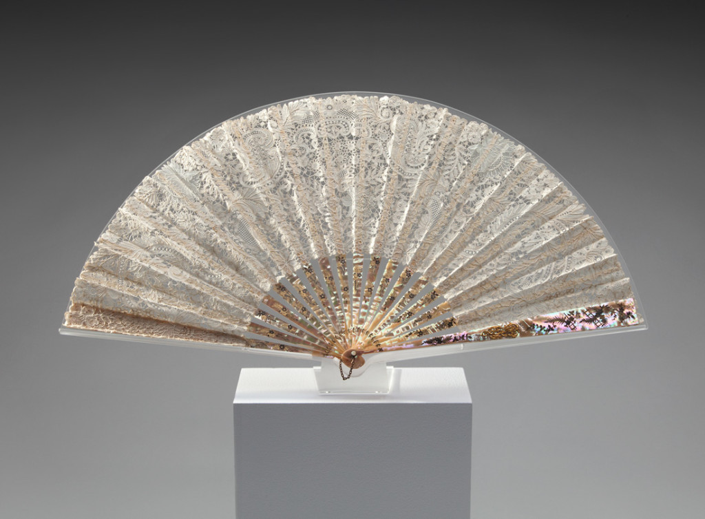 fan-lace