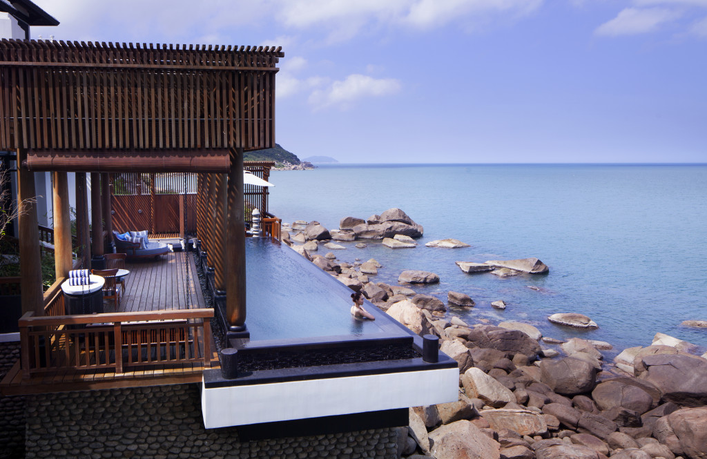 Royal Residence - swimming pool