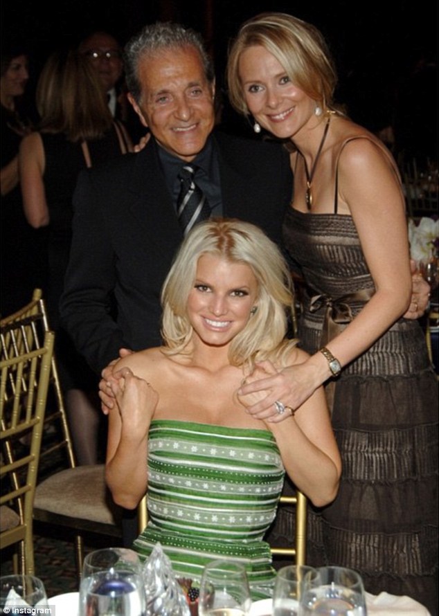 vince-camuto-jessica-simpson