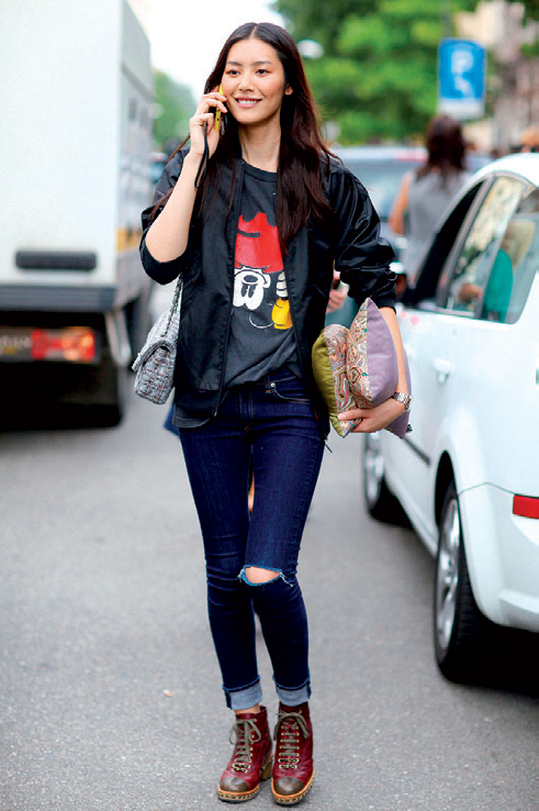 Denim là chất liệu yêu thích của Liu Wen