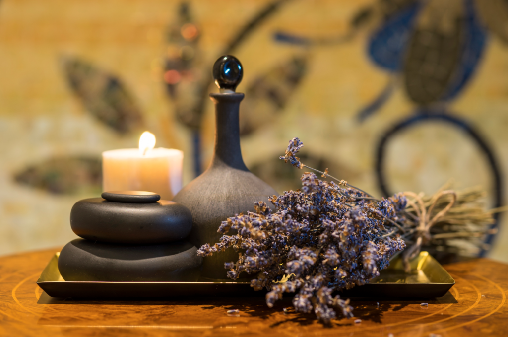 Các phương pháp trị liệu tại The Spa được sử dụng hoàn toàn bằng mỹ phẩm thiên nhiên cao cấp.