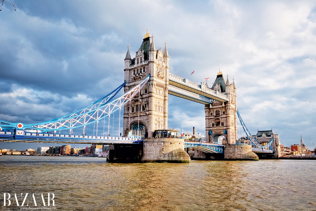 Cầu Tower bắc qua sông Thames