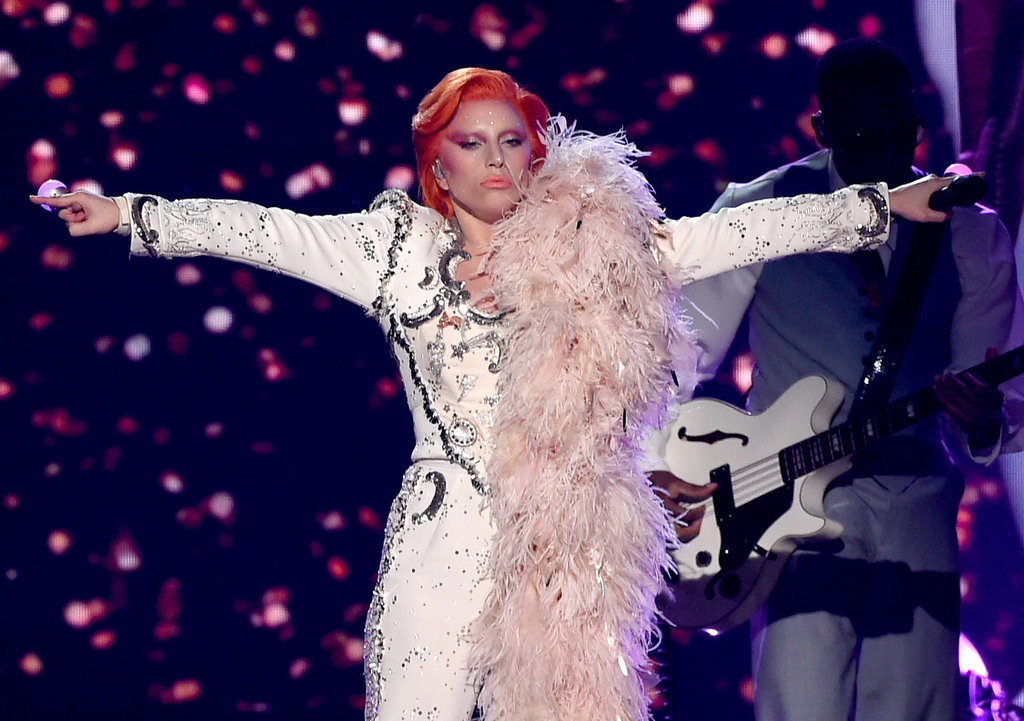 lady-gaga-tai-hien-david-bowie-grammy-2016-8
