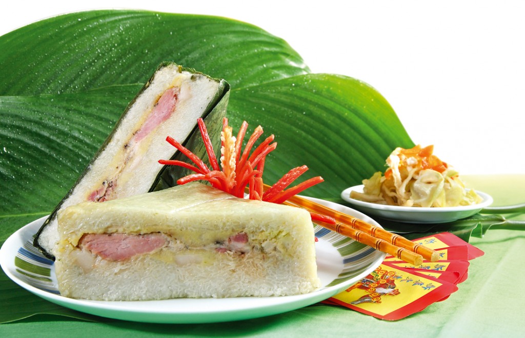 Bánh chưng, món ăn không thể thiếu trong mâm cỗ ngày tết