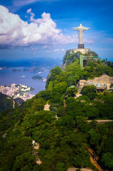 Quang cảnh ngoạn mục của Rio de Janeiro từ trên cao
