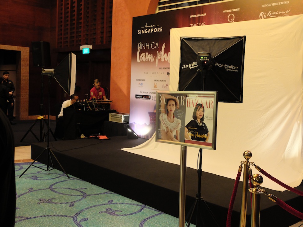 Booth chụp hình Harper's Bazaar