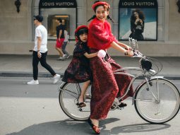 Gout thời trang truyền thống “lên ngôi” tại VIFW Thu Đông 2016