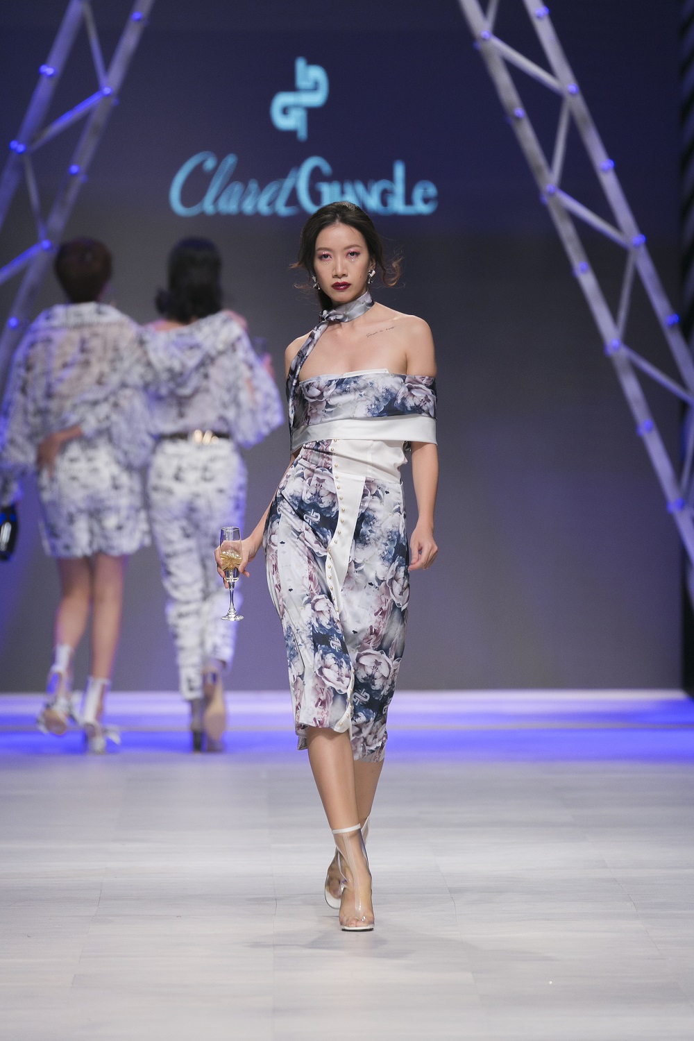20171104-tuan-le-thoi-trang-quoc-te-viet-nam-06