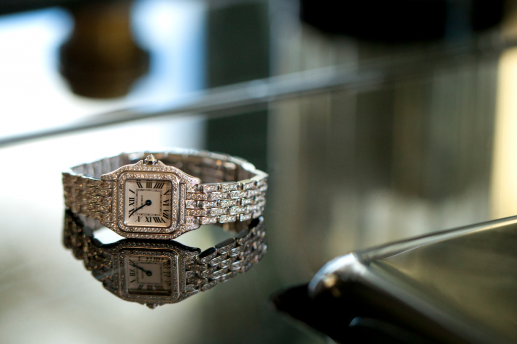 Panthere-de-Cartier-hinh-1
