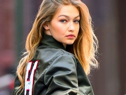 20152504-nguoi-mau-gigi-hadid-02
