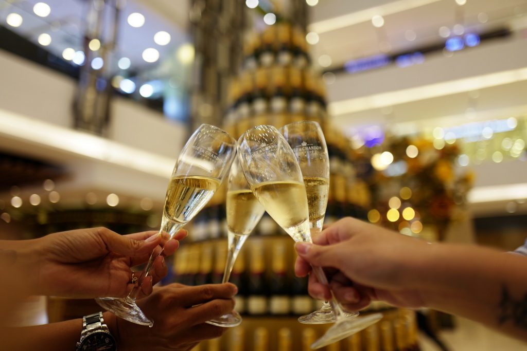Moet-Chandon-Pop-Up-Store-02