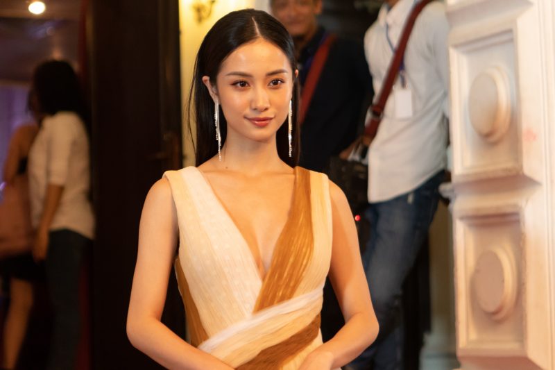 Nữ diễn viên Jun Vũ tại lễ trao giải 321 Action 321-action-12