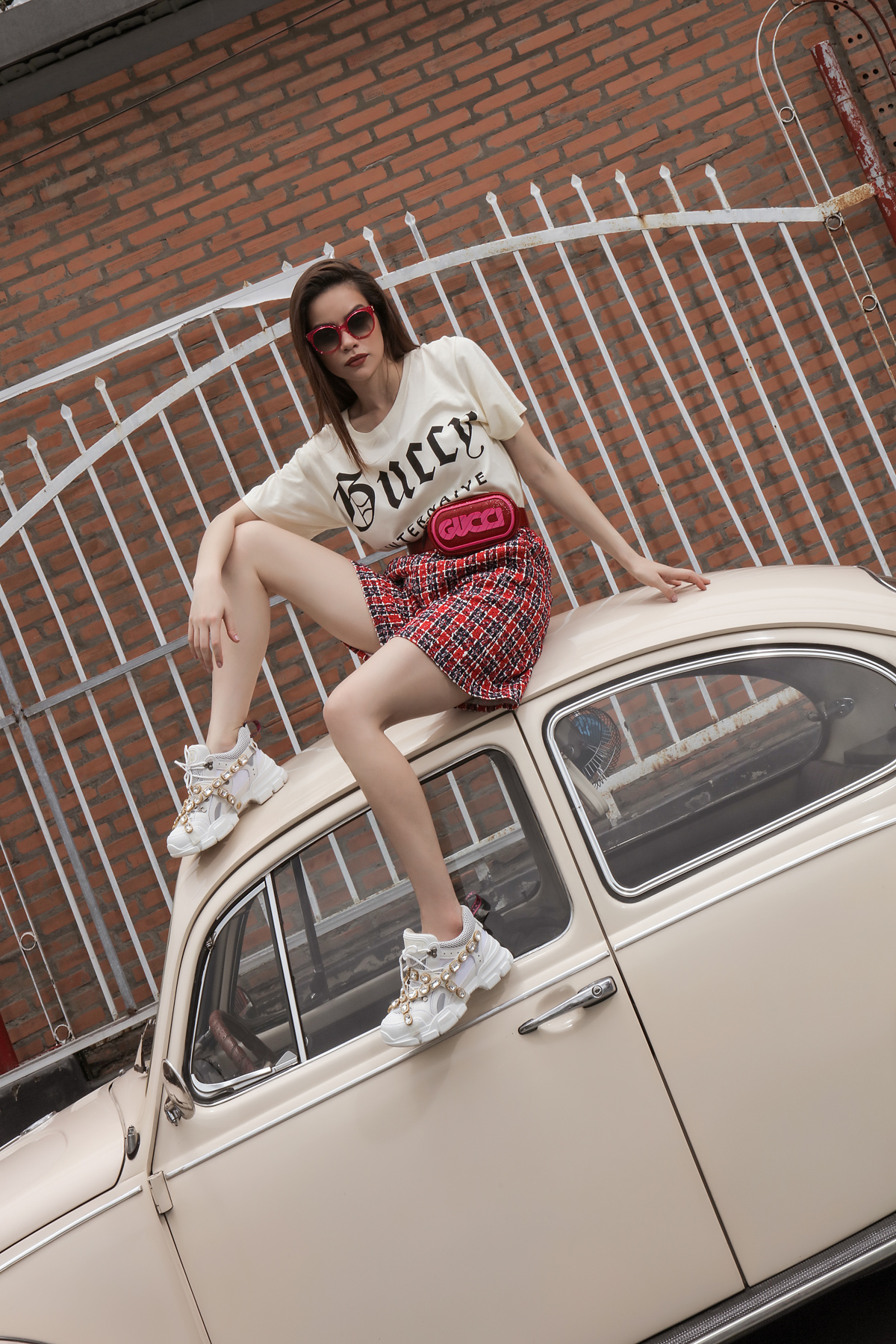 Hồ Ngọc Hà diện sneaker Flashtrek trắng của Gucci tạo phong cách trẻ trung sneaker-flashtrek-08