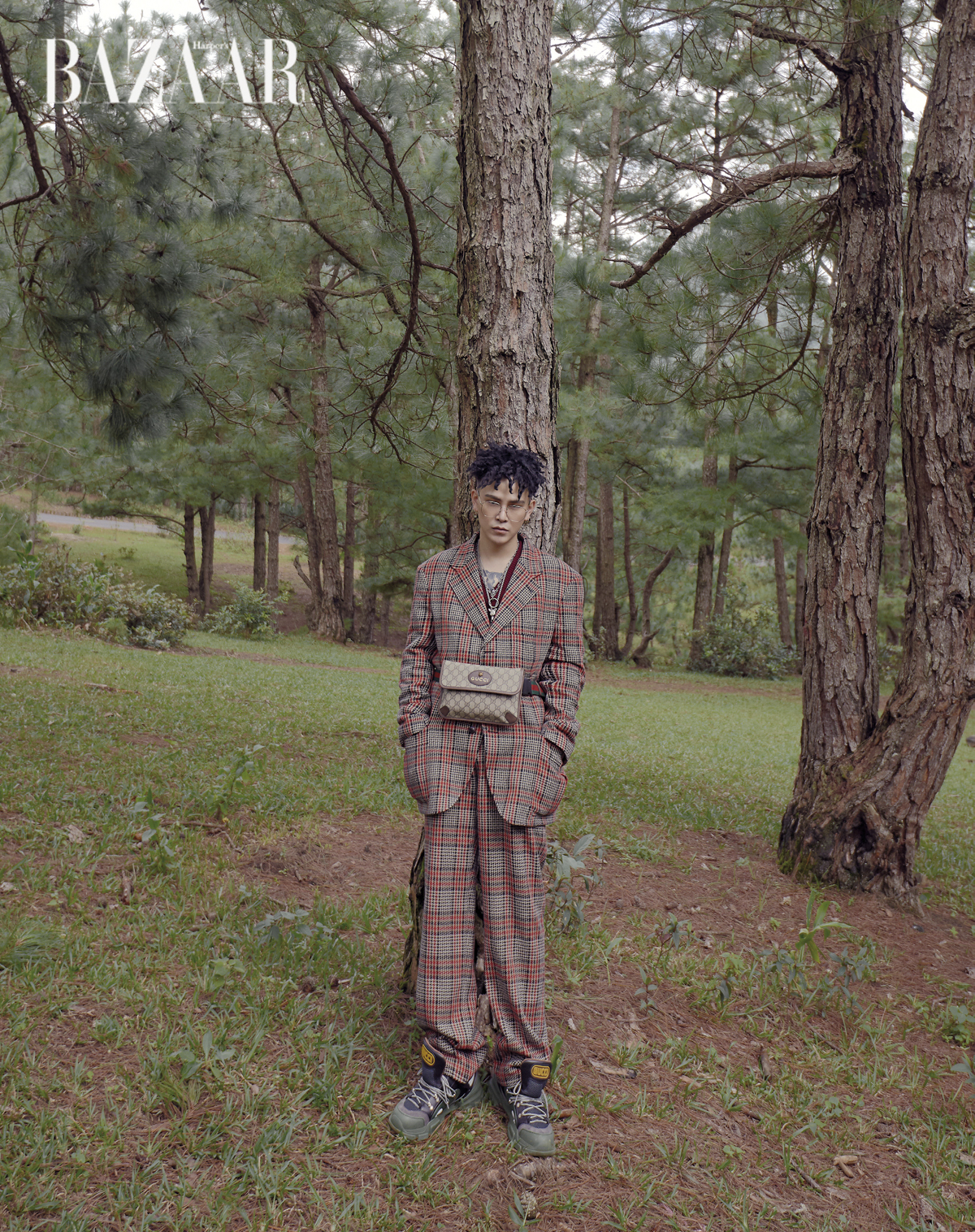 Decao diện bộ suit hoa văn tartan và phụ kiện Gucci Thu Đông 2018 chau-bui-decao-02b