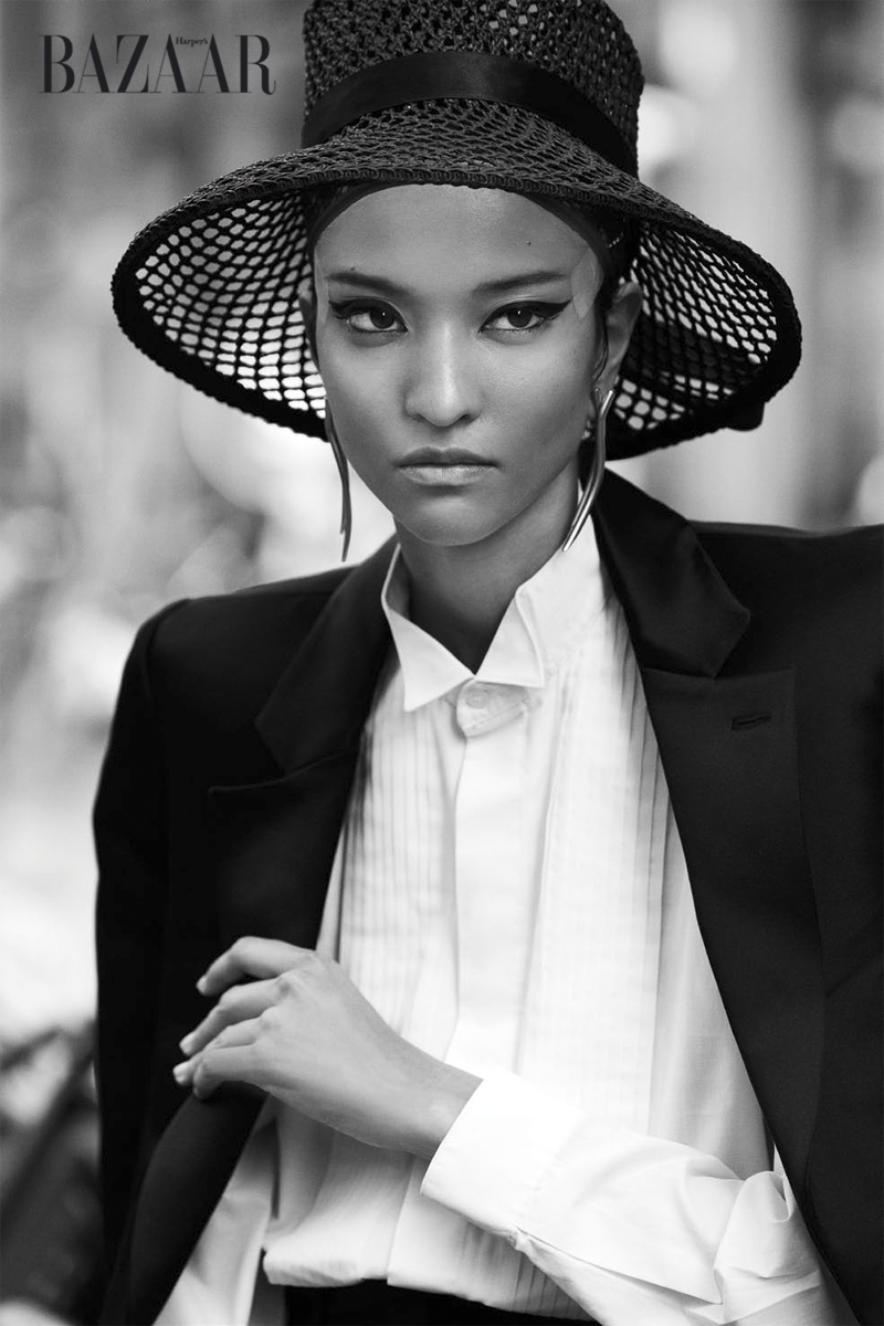 FASHION_SPREADS_BW_5