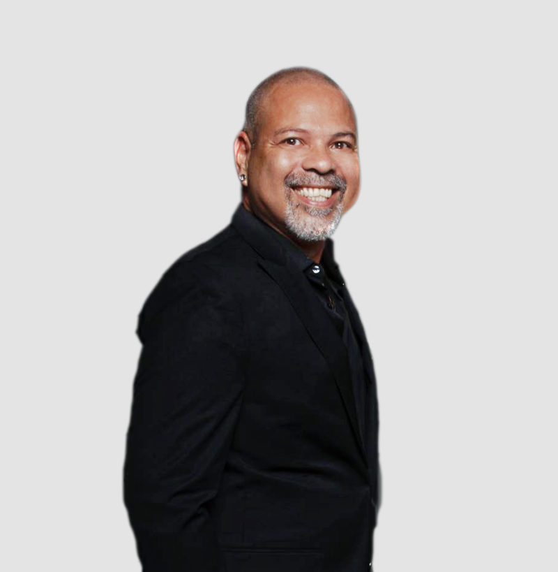 Anh Guillermo Flores (JOICO Senior International Education Manager) JOICO-02