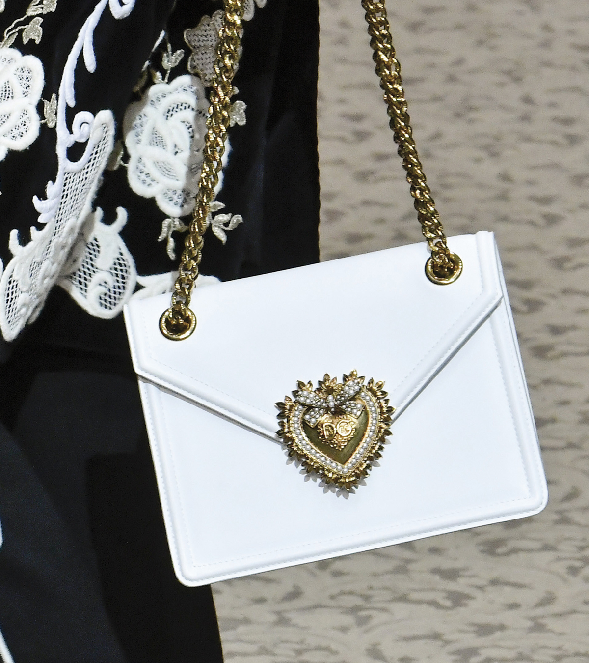 Dolce_&_Gabbana_evotion-bag