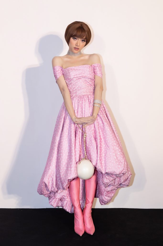 thảm đỏ show diễn của NTK Đỗ Mạnh Cường 11 20182812-ntk-do-manh-cuong-1