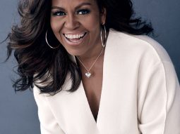 MICHELLE OBAMA NÓI VỀ CẢM HỨNG VIẾT NÊN CUỐN TỰ TRUYỆN “BECOMING”