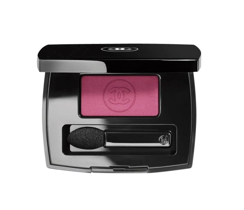 Phấn mắt Chanel Ombre Essentielle bí quyết làm đẹp đôi môi đỏ