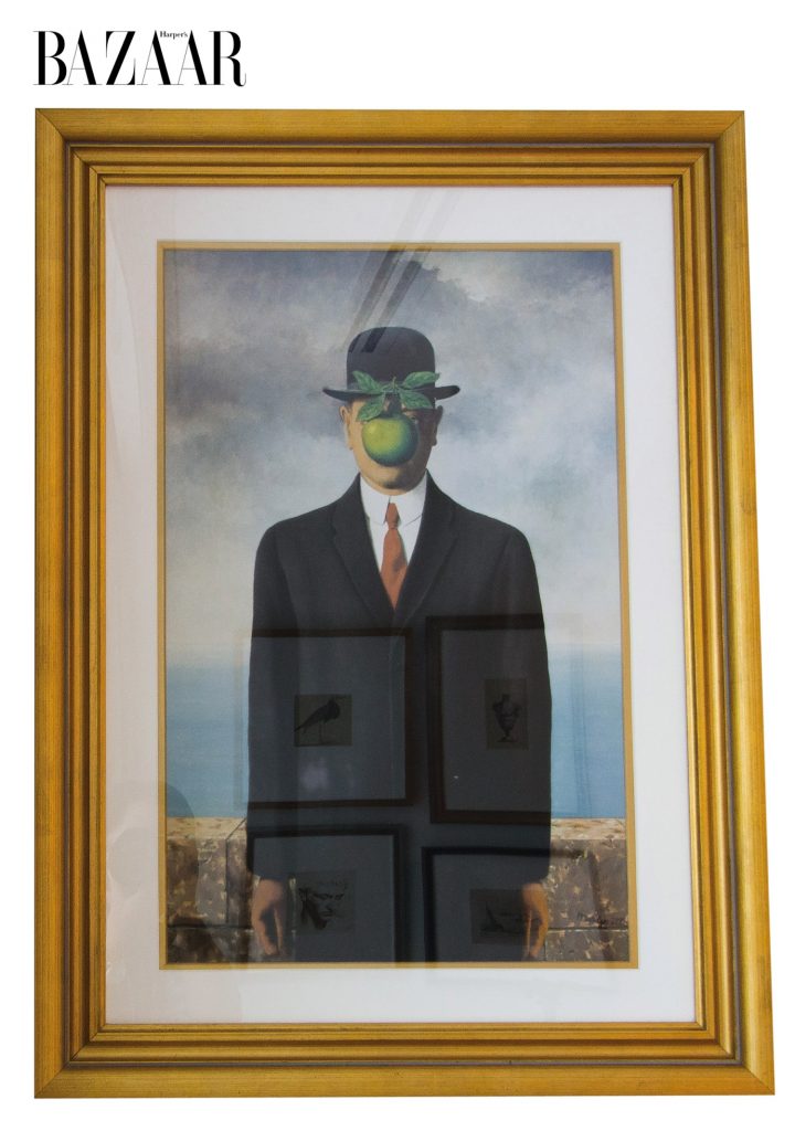 Bức tranh The Son of man của René Magritte căn nhà của doanh nhân Nguyễn Thị Minh Kỳ