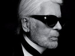 NHÌN LẠI CUỘC ĐỜI CỦA KARL LAGERFELD, NHÀ THIẾT KẾ TÀI DANH