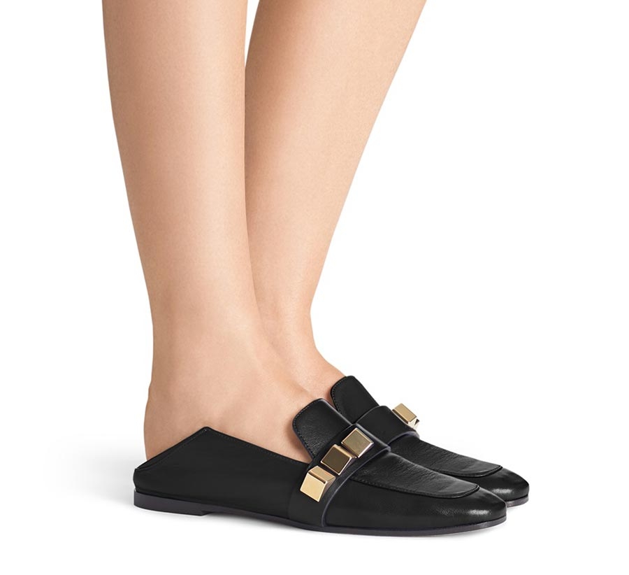 quà tặng 8/3: giày da Pyramid Wylie từ Stuart Weitzman