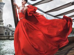 Jessica Minh Anh – Cô gái sải bước trên bầu trời