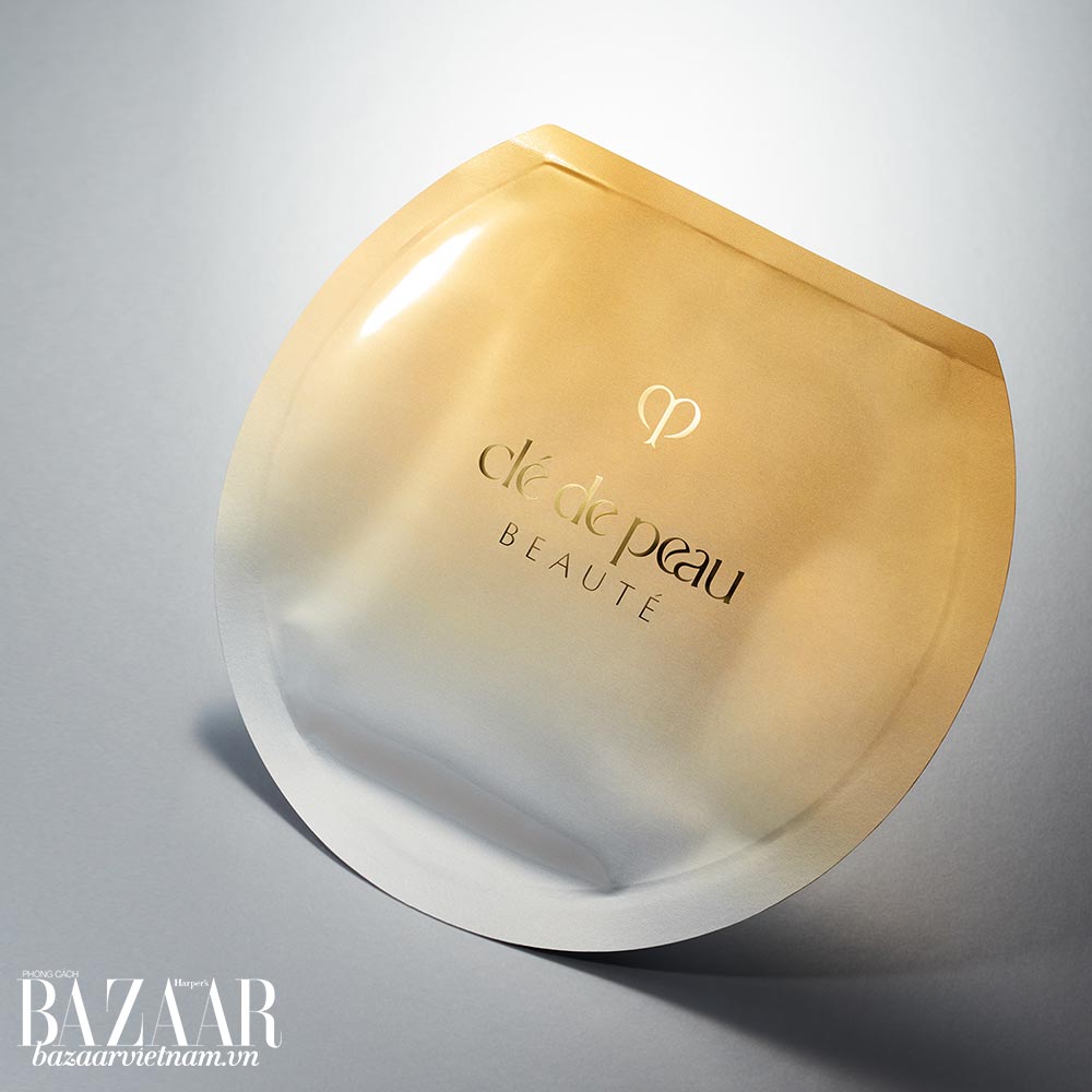 Mặt nạ dưỡng và chống lão hóa vùng mắt Clé de Peau Vitality-Enhancing Eye Mask Supreme
