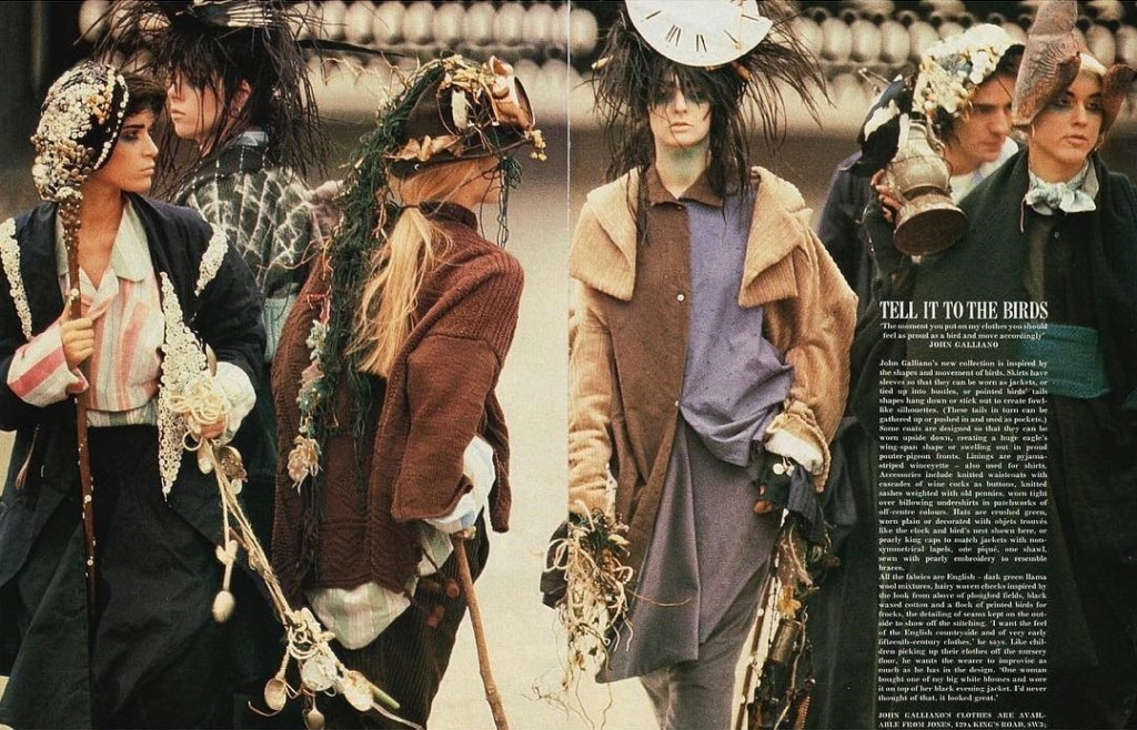Bộ sưu tập "The Ludic Game" - Fall 1985 của John Galliano