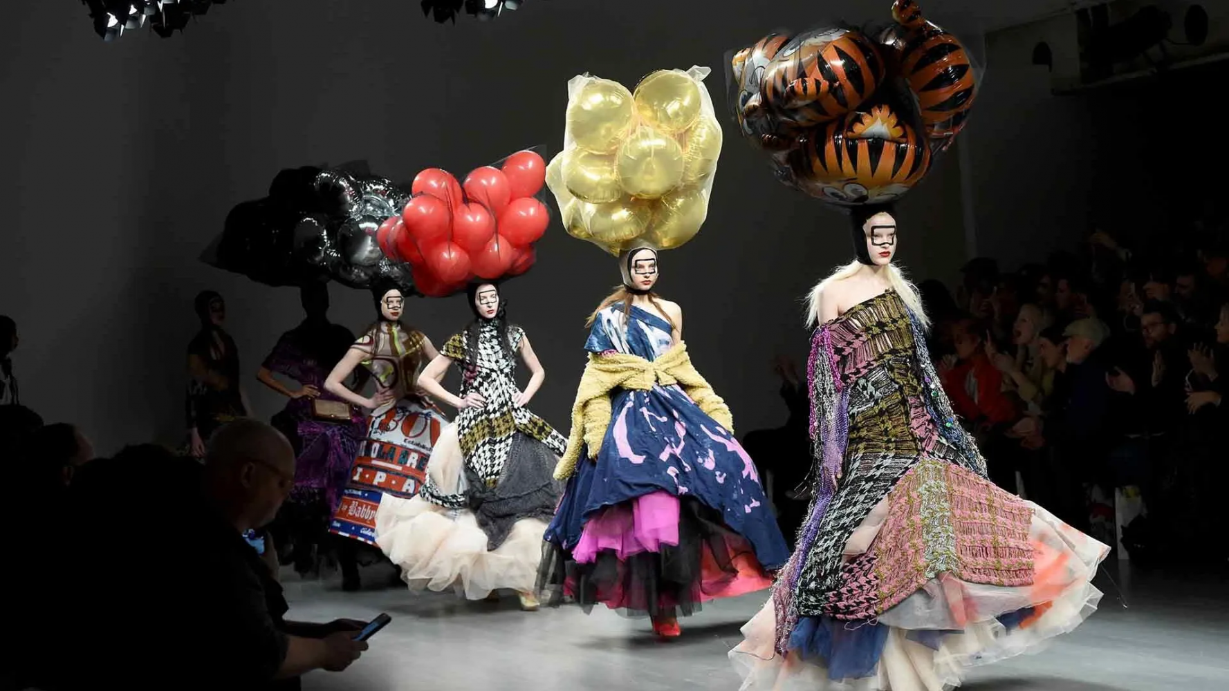 Ready-to-Wear của Matty Bovan tại London Fashion Week 2018