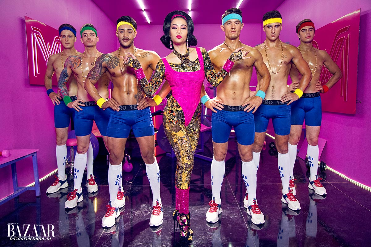 Thời trang MV DIVA của Thu Minh