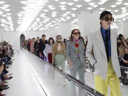 GUCCI XUÂN HÈ 2020 LÀ CÁCH ALESSANDRO MICHELE CHỐNG ĐỐI LẠI SỰ GÒ BÓ CỦA XÃ HỘI