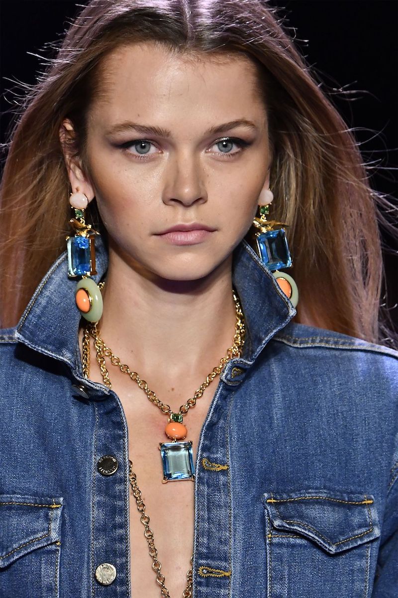 5 xu hướng trang sức từ New York Fashion Week Spring 2020 3 5 xu huong trang suc 3