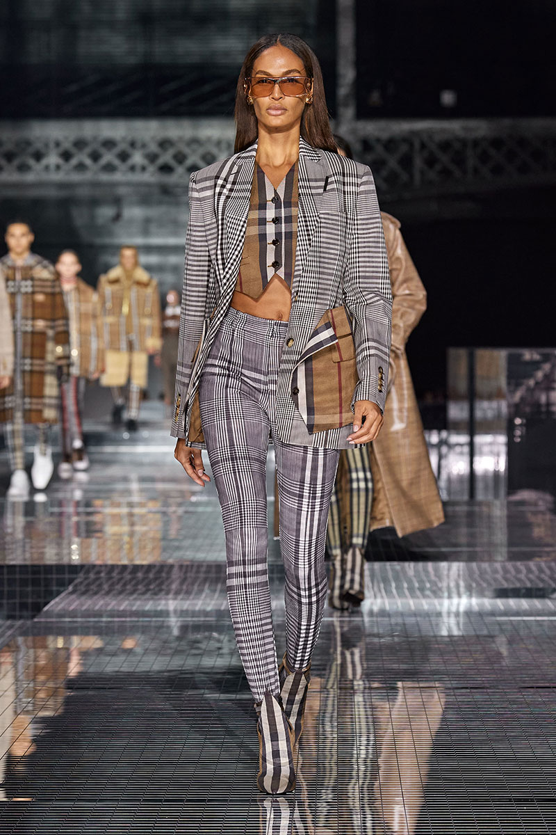 slideimg