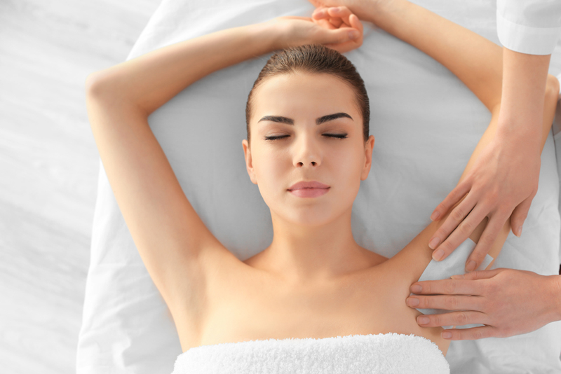 Làm sao để trị dứt điểm tình trạng lông mọc ngược khi triệt lông?