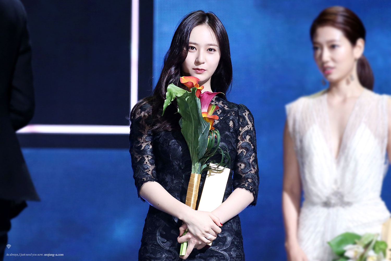 Krystal Jung tại lễ trao giải Baeksang Arts Awards 2015