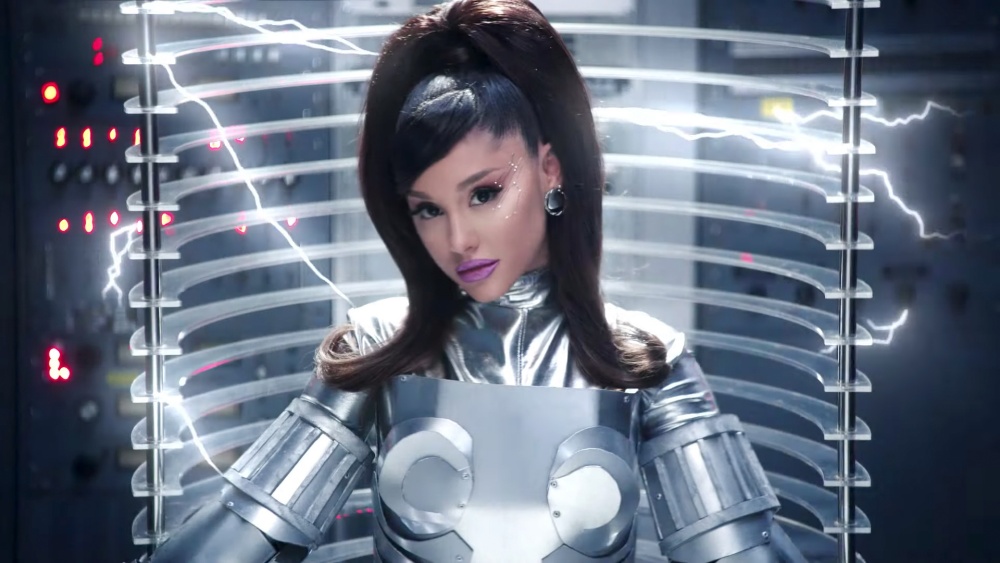 Các ca sĩ nổi tiếng thế giới: Ariana Grande