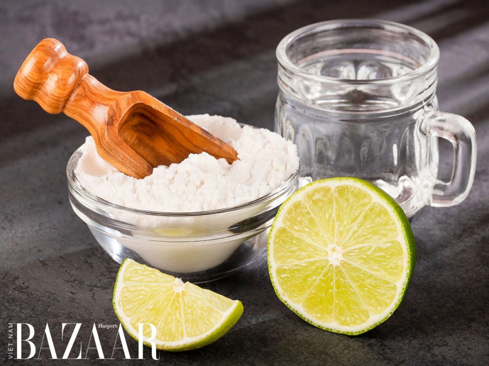 Cách làm trắng răng bằng baking soda và chanh