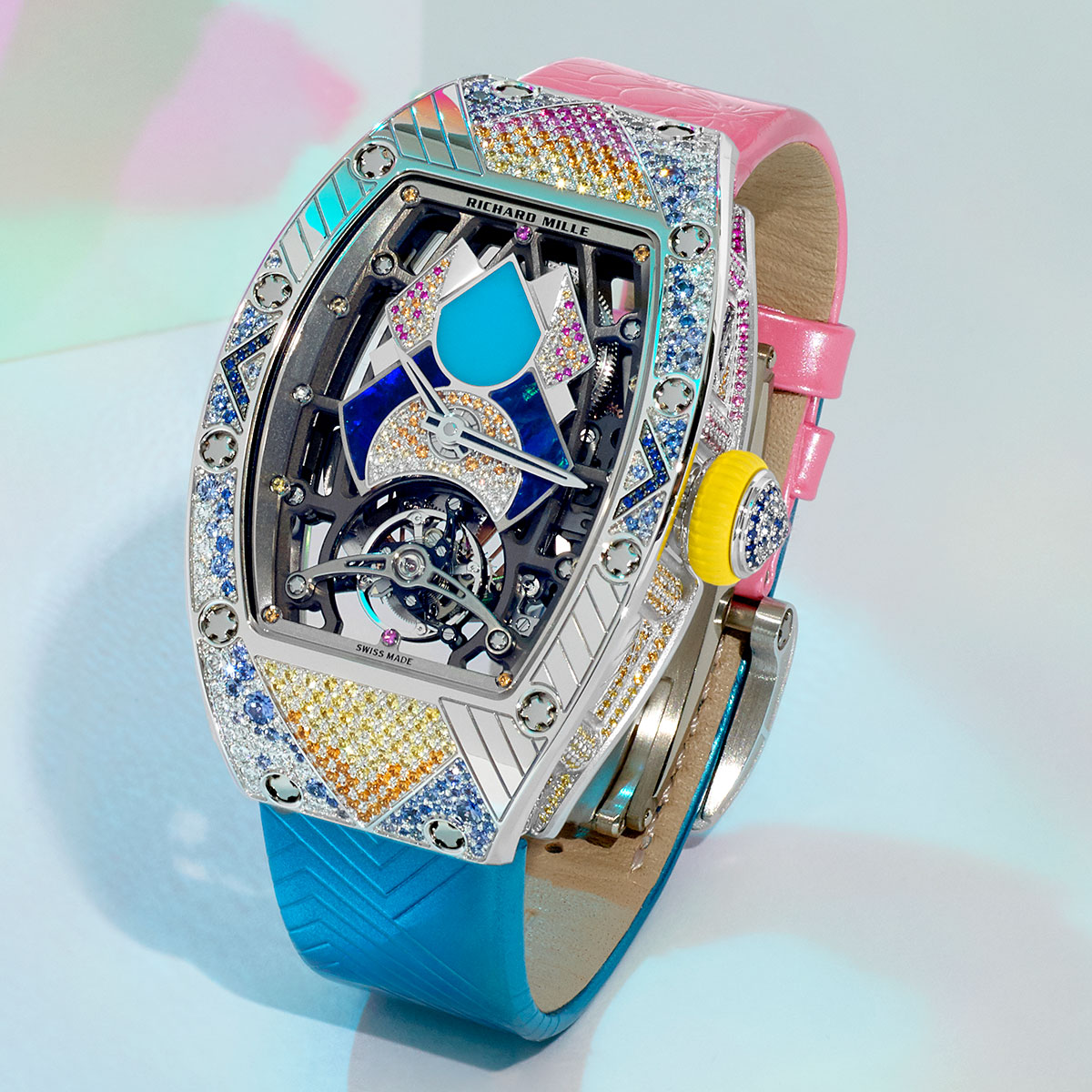 Đồng hồ RM 71-02 Automatic Tourbillon Talisman: Chiếc bùa may mắn sắc cầu vồng từ Richard Mille