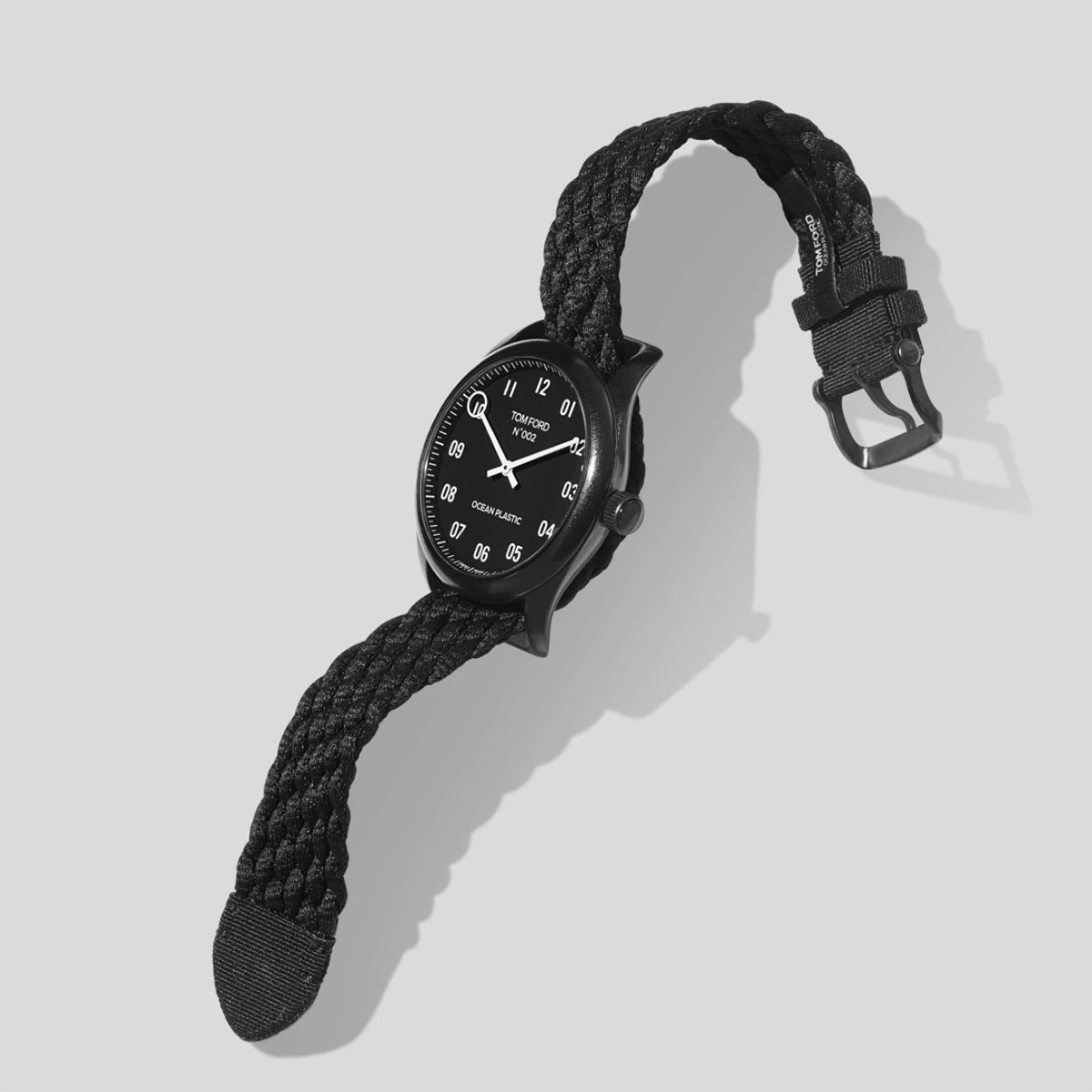 Đồng hồ tái chế từ rác thải nhựa, Tom Ford Ocean Plastic Watch