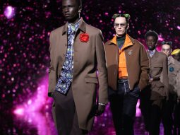 Kim Jones biến sàn diễn Dior Men Pre-Fall 2021 thành dải ngân hà